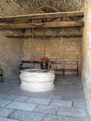 Vougeot well